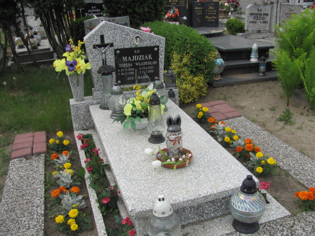Grób Władysław Majdziak