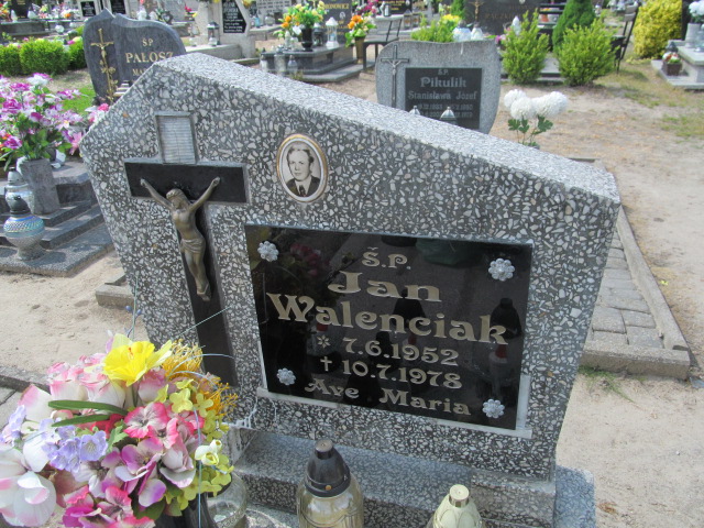 Jan Walenciak 1952 Debrzno - Grobonet - Wyszukiwarka osób pochowanych