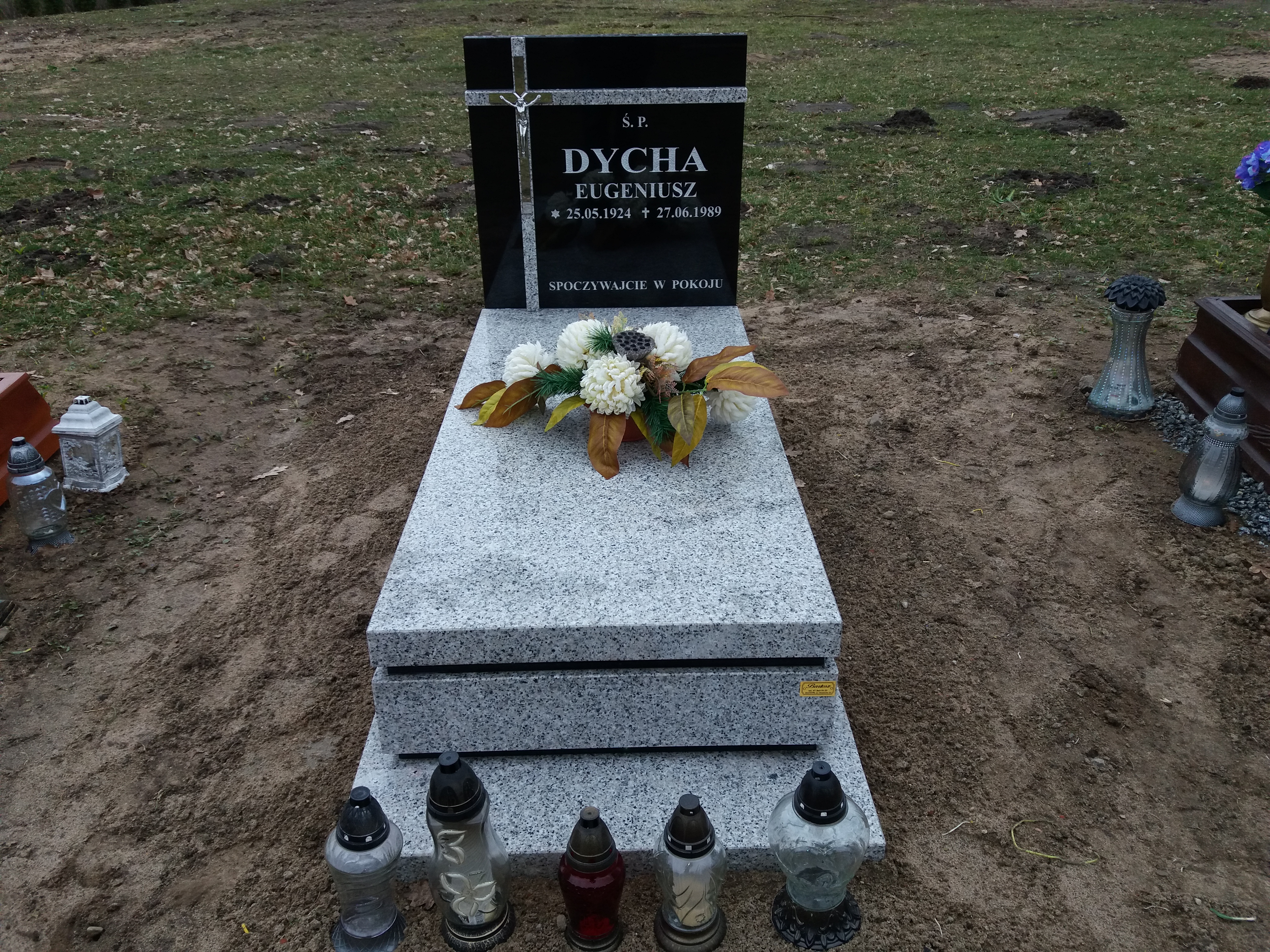 Eugeniusz Dycha 1924 Debrzno - Grobonet - Wyszukiwarka osób pochowanych