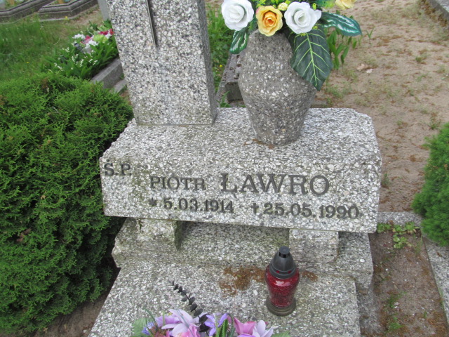 Piotr Ławro 1914 Debrzno - Grobonet - Wyszukiwarka osób pochowanych