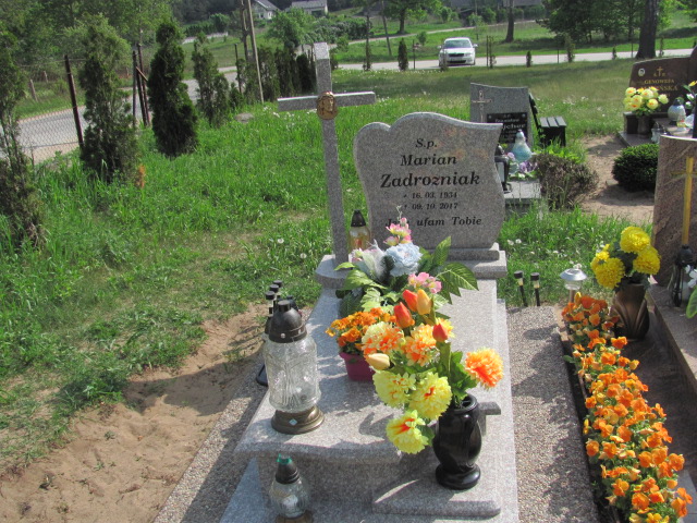 Grób Marian Zadrożniak